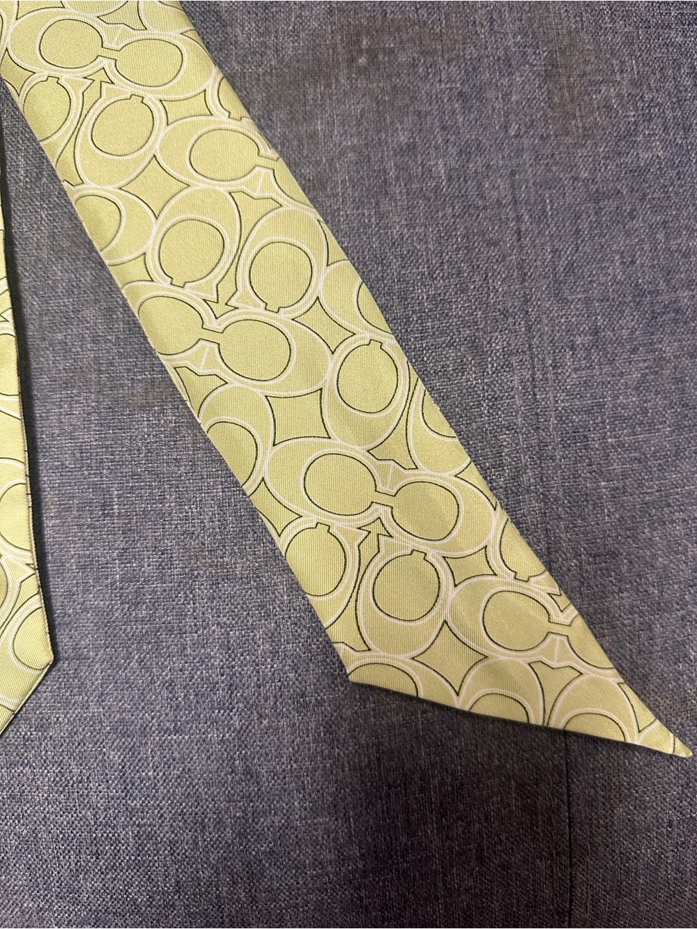 Coach Signature Patterned Skinny Scarf / Twilly - Picture 6 of 7